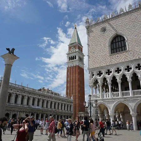 Veneziacentopercento Alle Ancore Apartment